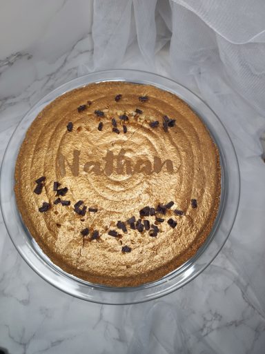 gâteau sur mesure anniversaire macaron géant