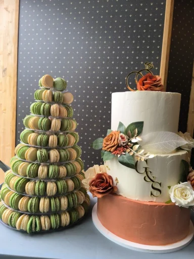 wedding cake mariage terracotta et macarons
